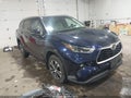 Photo 1 of 16 — 2021 Toyota Highlander