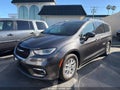 Photo 2 of 12 — 2022 Chrysler Pacifica