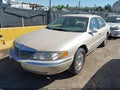 Photo 6 of 11 — 2001 Lincoln Continental