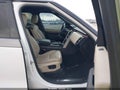 Photo 5 of 19 — 2018 Land Rover Discovery