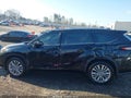 2022 Toyota Highlander Hybrid — photo 6 of 13 | VIN 5TDEBRCH5NS084147