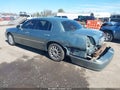 Photo 3 of 12 — 2006 Lincoln Town Car