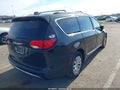 2017 Chrysler Pacifica — photo 4 of 18 | VIN 2C4RC1BG6HR565854