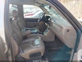 Photo 5 of 13 — 2002 Chevrolet Avalanche