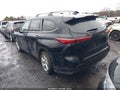 Photo 3 of 18 — 2023 Toyota Highlander Hybrid