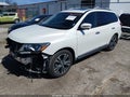Photo 2 of 17 — 2017 Nissan Pathfinder
