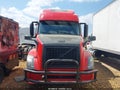 Photo 12 of 18 — 2014 Volvo VN