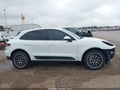 Photo 14 of 17 — 2016 Porsche Macan