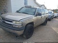 2001 Chevrolet Suburban 1500 — photo 2 of 12 | VIN 3GNFK16T21G194594
