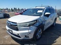 Photo 2 of 16 — 2014 Toyota Highlander