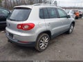 Photo 4 of 11 — 2011 Volkswagen Tiguan
