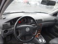 Photo 18 of 21 — 2005 Volkswagen Passat