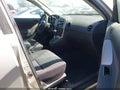 Photo 5 of 11 — 2004 Pontiac Vibe