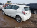 2012 Toyota Prius C — photo 3 of 11 | VIN JTDKDTB37C1509863