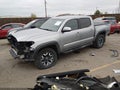 2017 Toyota Tacoma — photo 2 of 22 | VIN 3TMCZ5AN8HM058277