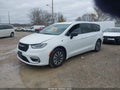 Photo 2 of 16 — 2025 Chrysler Pacifica