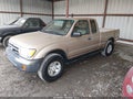 1998 Toyota Tacoma — photo 2 of 11 | VIN 4TAWN72N0WZ170033