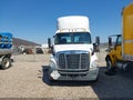 2016 Freightliner Cascadia 113 — photo 13 of 17 | VIN 1FUBGAD47GLGU8639