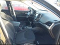 2016 Jeep Cherokee — photo 5 of 16 | VIN 1C4PJLCB9GW350423