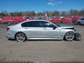 Photo 13 of 17 — 2017 BMW 7 Series
