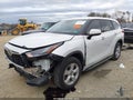 Photo 2 of 17 — 2021 Toyota Highlander
