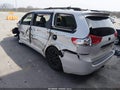 Photo 3 of 16 — 2011 Toyota Sienna