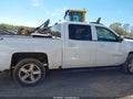 2017 Chevrolet Silverado 1500 — photo 14 of 19 | VIN 3GCUKREC5HG431301