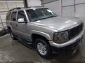 Photo 1 of 14 — 2002 Chevrolet Tahoe