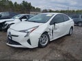 Photo 2 of 16 — 2017 Toyota Prius