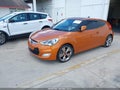 2013 Hyundai Veloster — photo 2 of 11 | VIN KMHTC6AD9DU178136