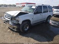 1997 Ford Explorer — photo 2 of 15 | VIN 1FMDU35P5VZB10070
