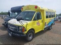 Photo 2 of 15 — 2002 Chevrolet Express 2500