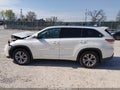 Photo 15 of 17 — 2015 Toyota Highlander