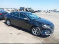 Photo 1 of 20 — 2017 Chevrolet Malibu