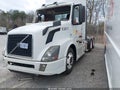 Photo 2 of 12 — 2016 Volvo VN
