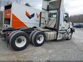 Photo 4 of 12 — 2016 Volvo VN