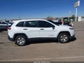 Photo 14 of 17 — 2015 Jeep Cherokee