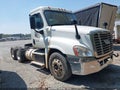 Photo 1 of 24 — 2015 Freightliner Cascadia 125