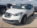 Photo 2 of 16 — 2018 Nissan Kicks