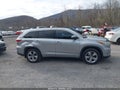 Photo 13 of 16 — 2014 Toyota Highlander
