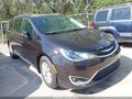 2017 Chrysler Pacifica — photo 1 of 16 | VIN 2C4RC1BG6HR553137