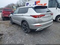 Photo 3 of 16 — 2022 Mitsubishi Outlander