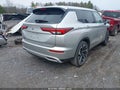 Photo 4 of 16 — 2022 Mitsubishi Outlander