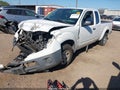 Photo 2 of 16 — 2015 Nissan Frontier