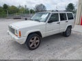 1998 Jeep Cherokee — photo 2 of 10 | VIN 1J4FT68S4WL119052