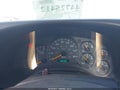 2004 Chevrolet Cc7500 — photo 7 of 16 | VIN 1GBJ7C1C84F501901