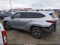 Photo 15 of 19 — 2022 Toyota Highlander