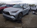 Photo 2 of 19 — 2022 Toyota Highlander