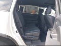 2022 Honda Passport — photo 8 of 16 | VIN 5FNYF8H67NB029951