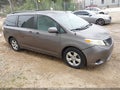 Photo 13 of 17 — 2011 Toyota Sienna